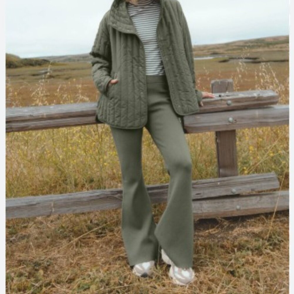 Splendid x @Cellajaneblog Flare Sweater Pant - Olive / S / RF4A770 Color: Olive